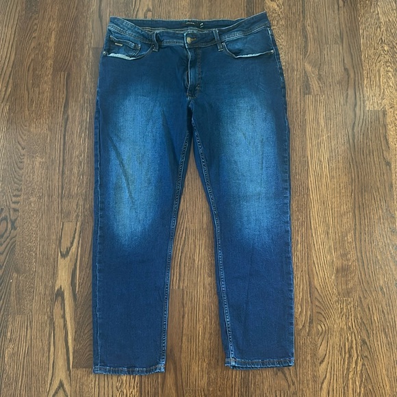 Tahari Men’s Medium Wash Jeans size 36, Slim Fit - Picture 1 of 9